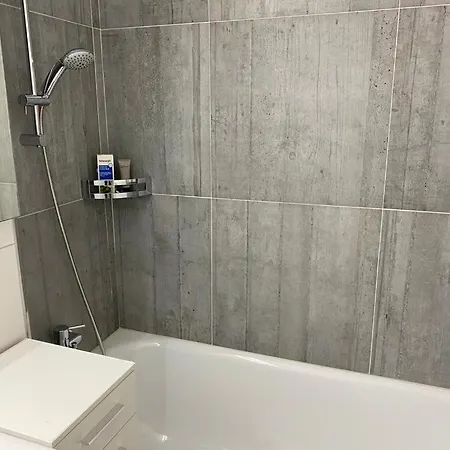 Ganze Haus Iva Apartamento