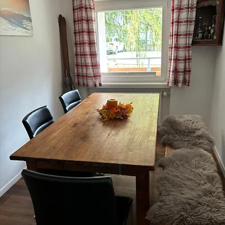 Ganze Haus Iva Apartment Davos